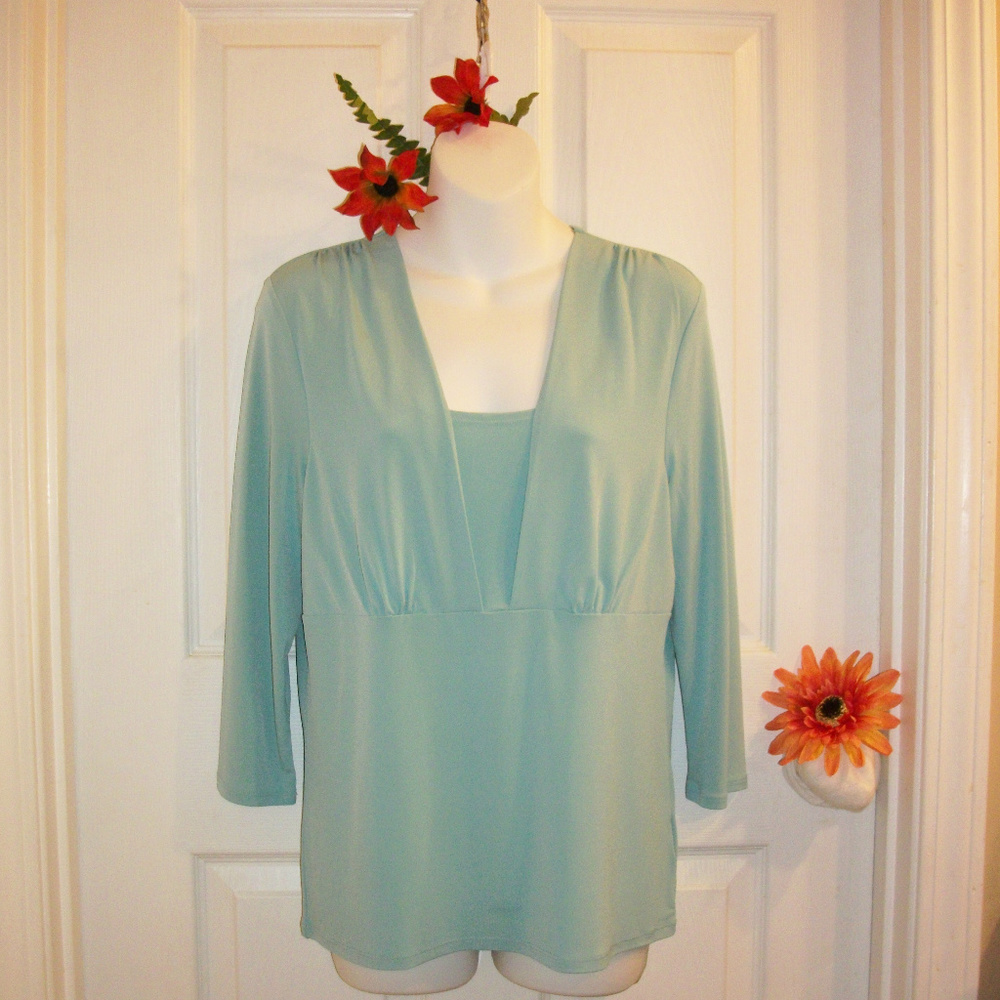EAST 5th Petite Medium Stretch Top Seafoam